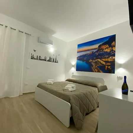 In Centro Rooms Vicino Cefalu Self-Chek-In Campofelice Di Roccella Exterior photo