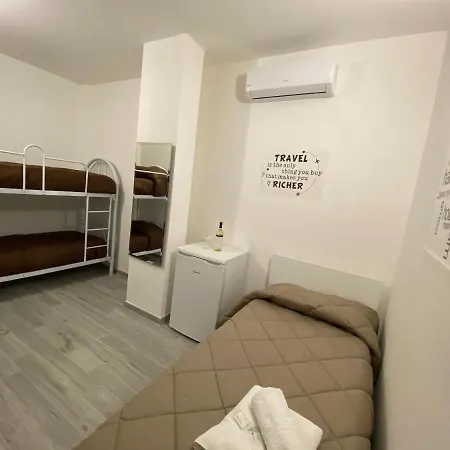 In Centro Rooms Vicino Cefalu Self-Chek-In Campofelice Di Roccella Exterior photo