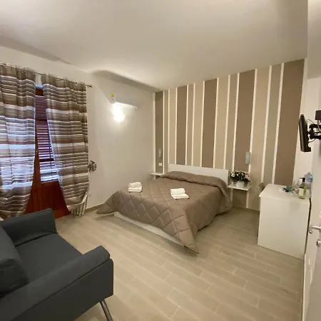 In Centro Rooms Vicino Cefalu Self-Chek-In Campofelice Di Roccella Exterior photo