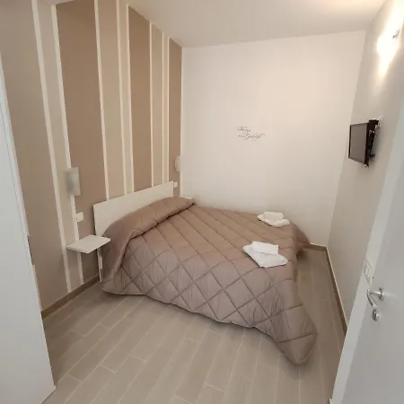 In Centro Rooms Vicino Cefalu Self-Chek-In Campofelice Di Roccella Exterior photo